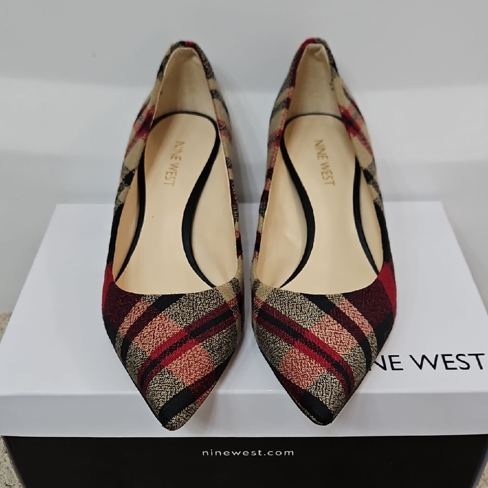 Nine West Plaid Kitten Heels - Red, Black, Tan Size 7